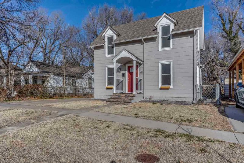 630 SE 3rd, Newton, KS 67114-3812