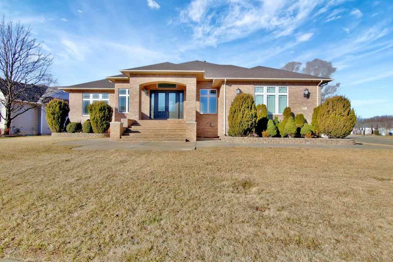 12515 E Killarney Ct, Wichita, KS 67206