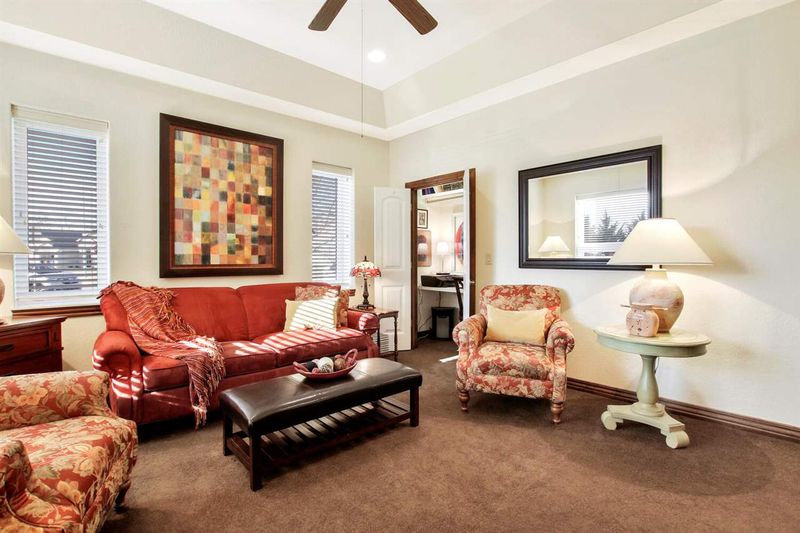 1306 N Hamilton Dr, Derby, KS 67037