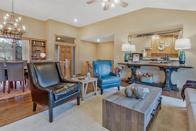 9417 E Lakepoint Dr, Wichita, KS 67226