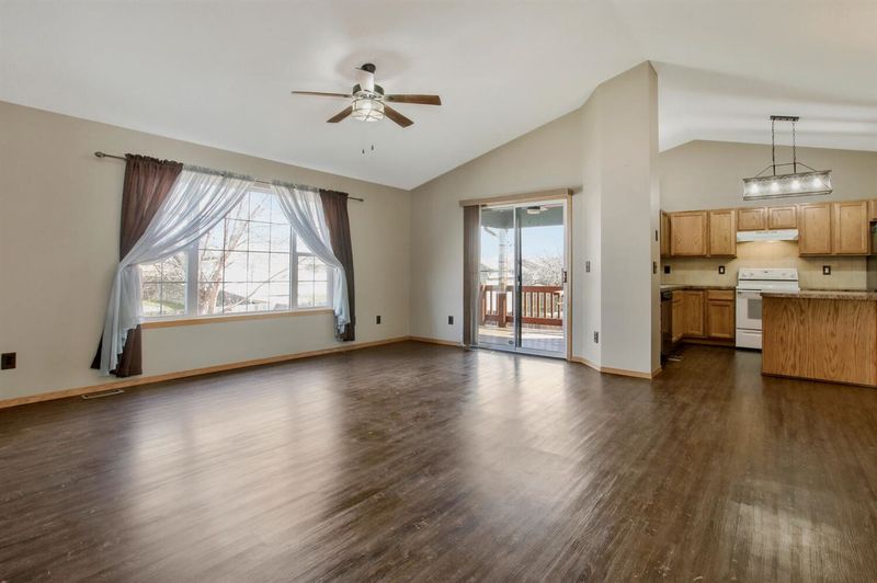 2528 E Ventnor St, Park City, KS 67219