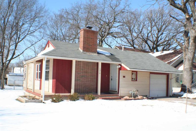1315 Dearborn St, Augusta, KS 67010