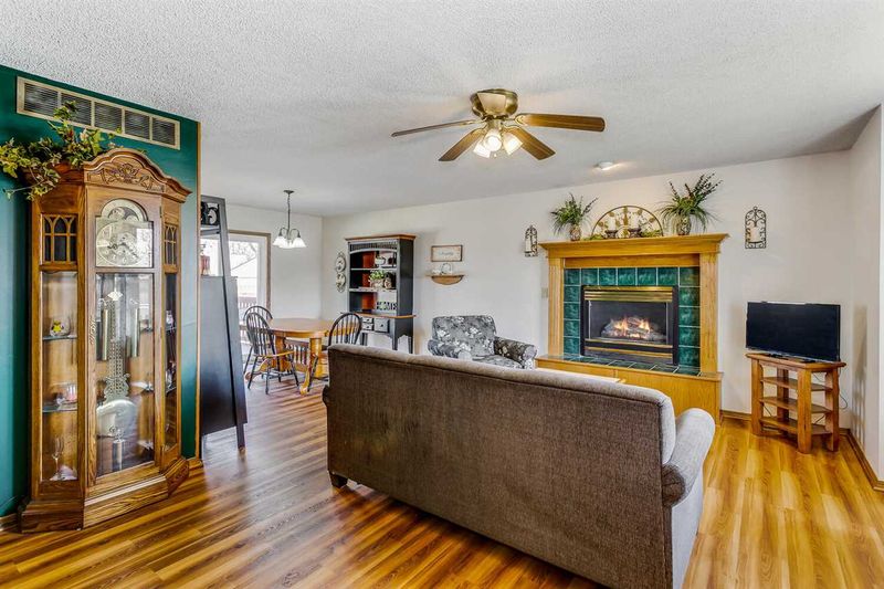 416 W Goff Rd, Valley Center, KS 67147