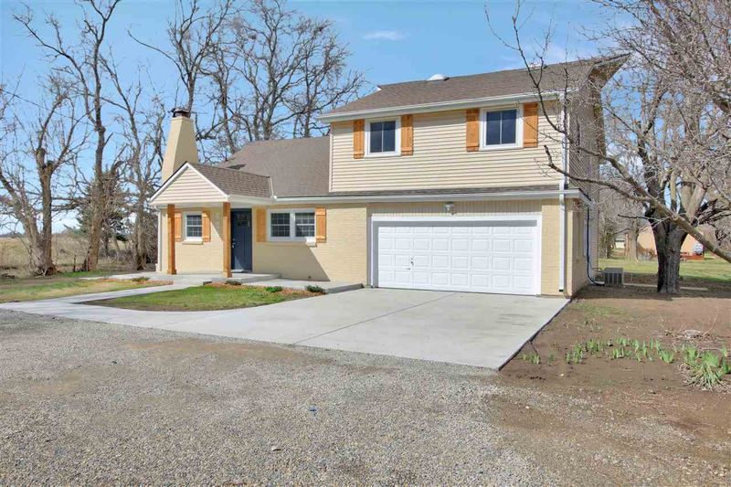 424 W Bench St, Andover, KS 67002