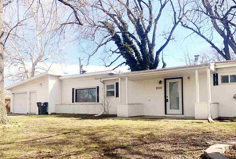 2010 Ida Ln, Newton, KS 67114