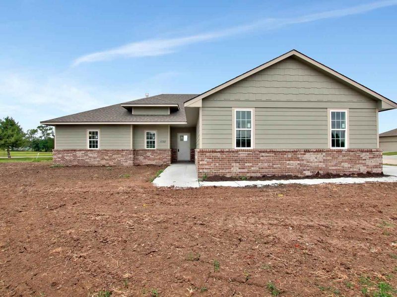 1730 Casey, Newton, KS 67114