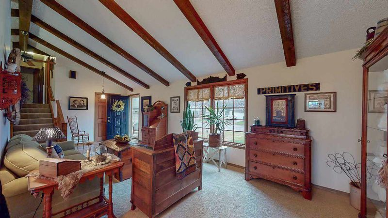 1303 N Denene Ln, Wichita, KS 67212