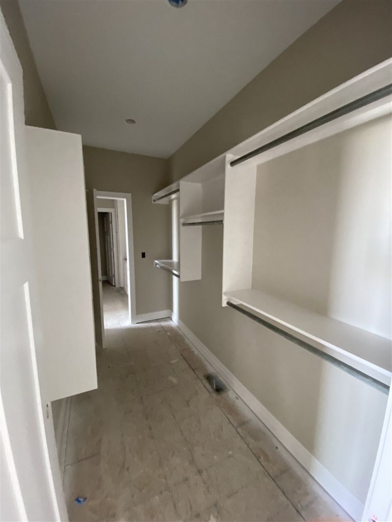 2028 E Highridge, Park City, KS 67219