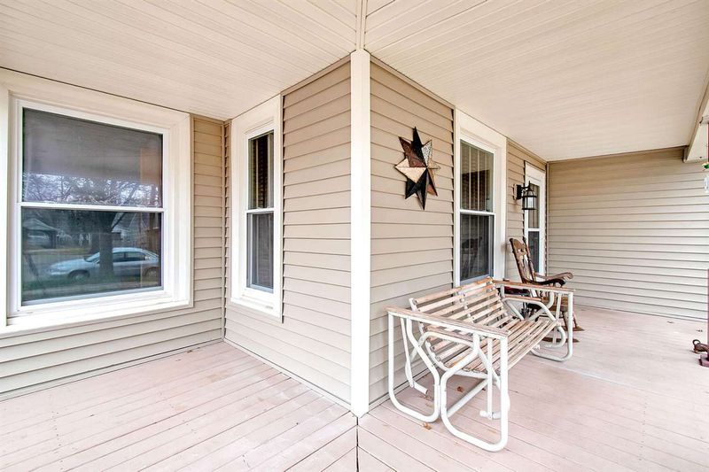 427 E Mulvane, Mulvane, KS 67110