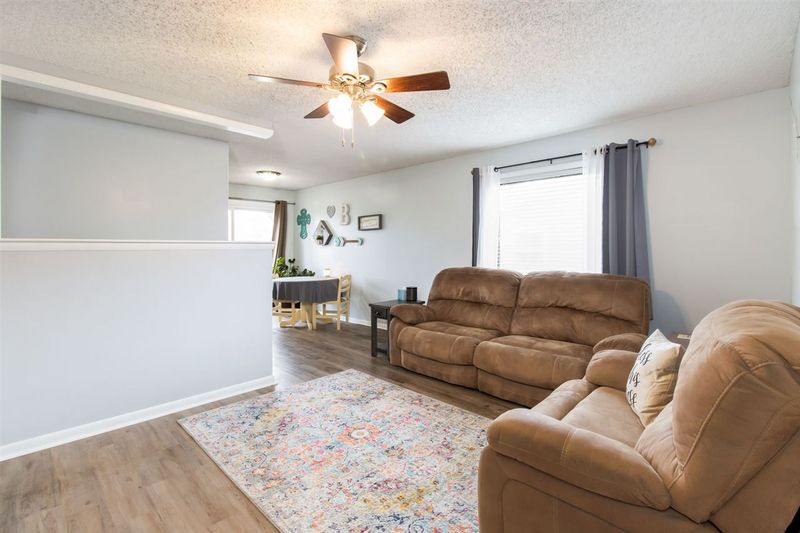 121 Bernice Marie St, Mulvane, KS 67110