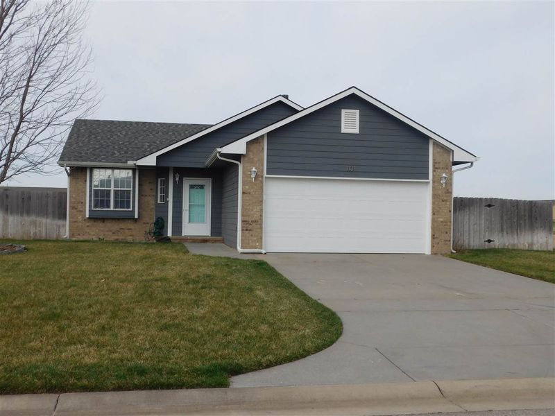 1131 Red River Cir, Clearwater, KS 67026