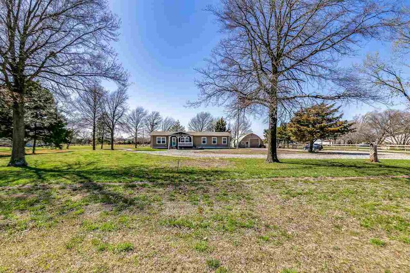 7431 S 127th St E, Derby, KS 67037