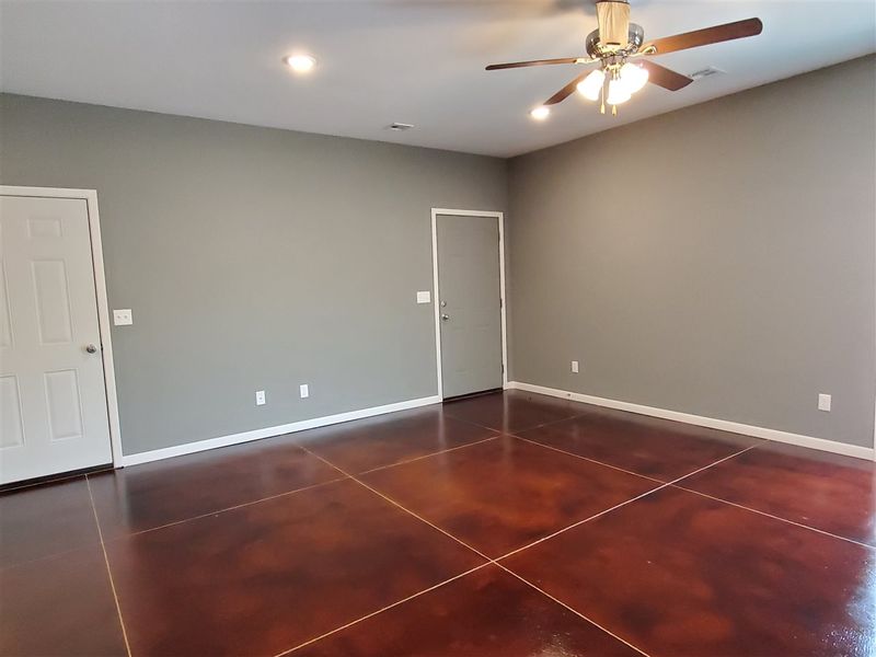 8792 E Chris Ct, Bel Aire, KS 67226