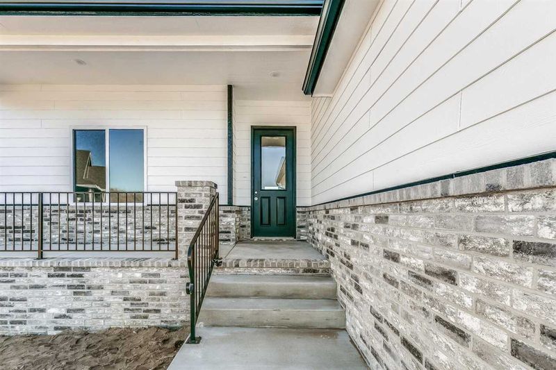 6414 S Jade Ct, Derby, KS 67037
