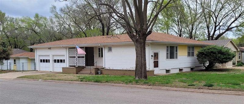 504 Emery St, Mulvane, KS 67110