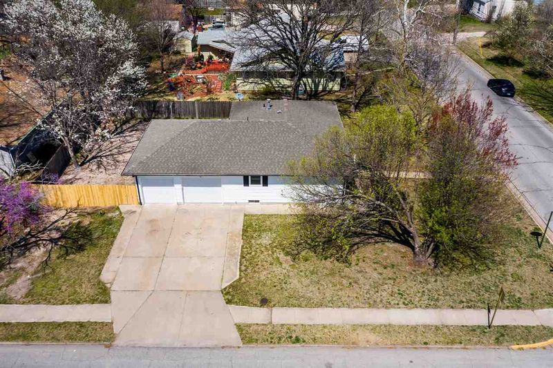 501 Grandview Ave, Newton, KS 67114