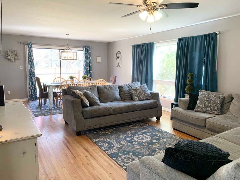 6320 E Jacqueline St, Wichita, KS 67208