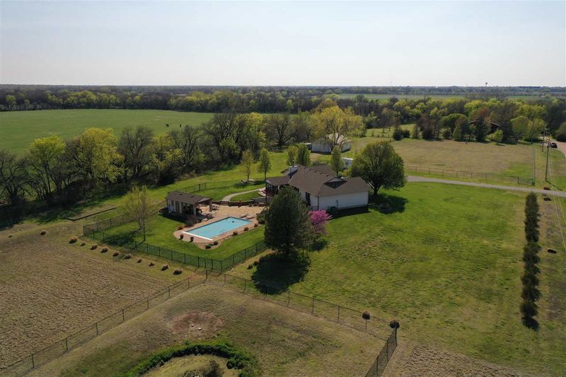 4201 E 84th St N, Valley Center, KS 67147