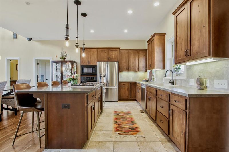 11601 E 75th St S, Derby, KS 67037