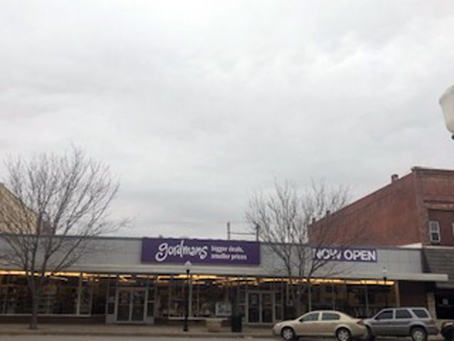 211 S Summit St, Arkansas City, KS 67005