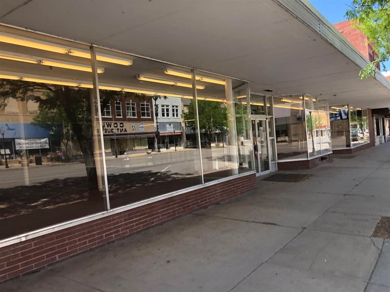 211 S Summit St, Arkansas City, KS 67005