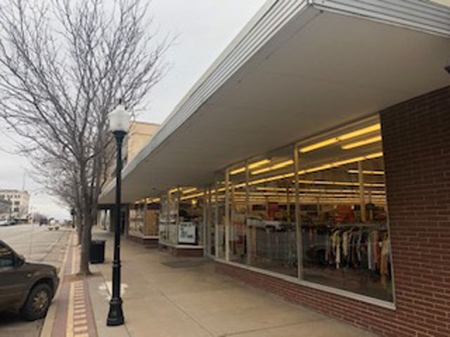 211 S Summit St, Arkansas City, KS 67005