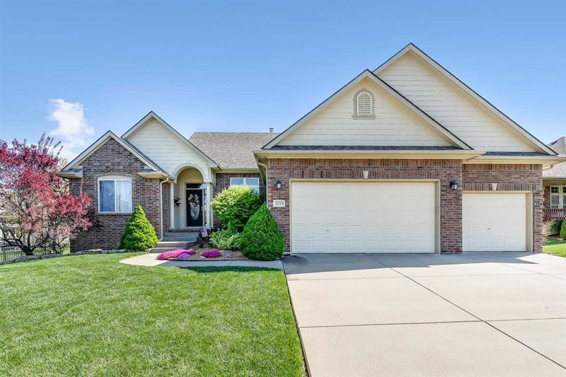 2213 E Timber Creek St, Derby, KS 67037
