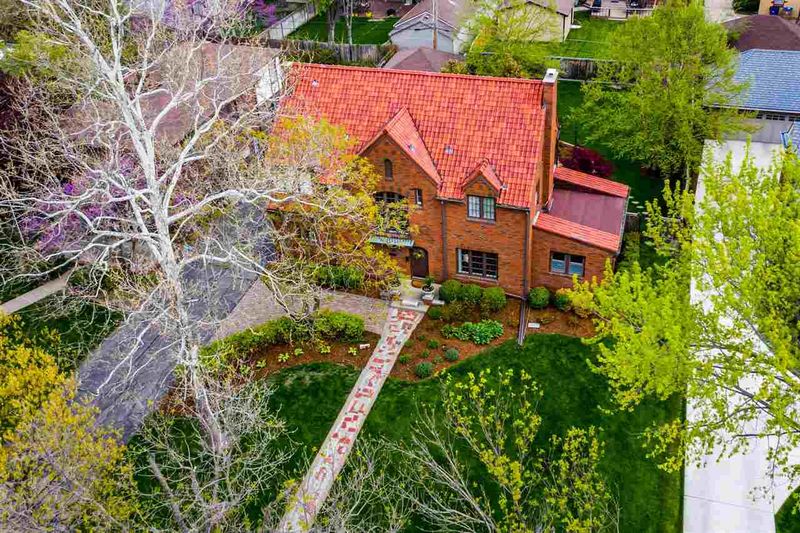 276 S Pershing St, Wichita, KS 67218
