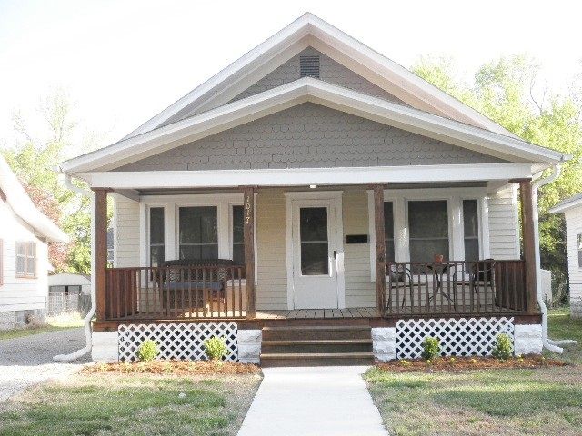 1017 E 13th Ave, Winfield, KS 67156