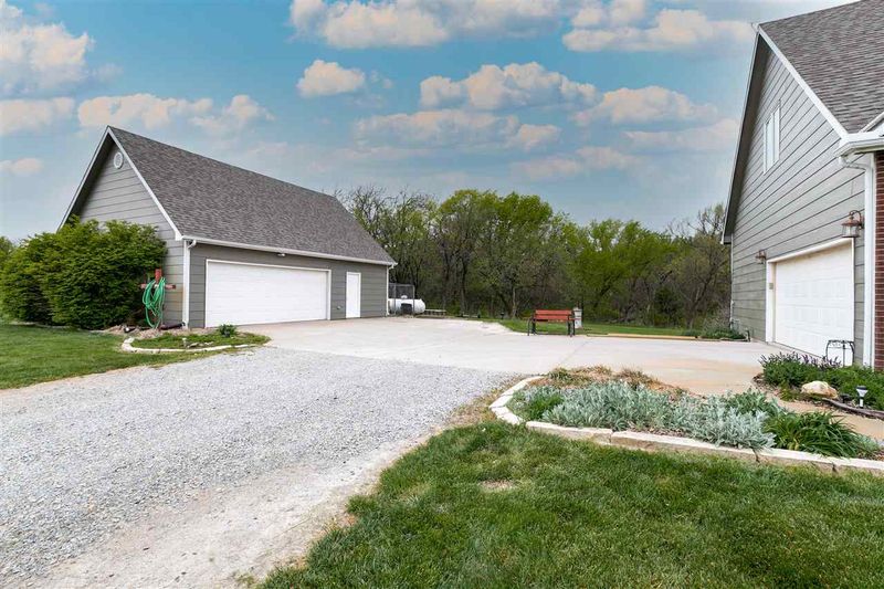 15315 E 87th Circle Ct, Derby, KS 67037