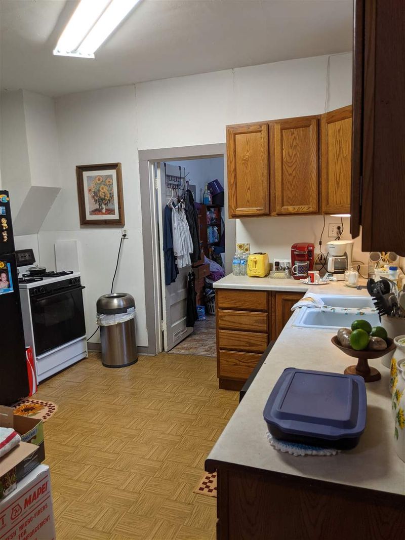 516 E C Ave, Kingman, KS 67068