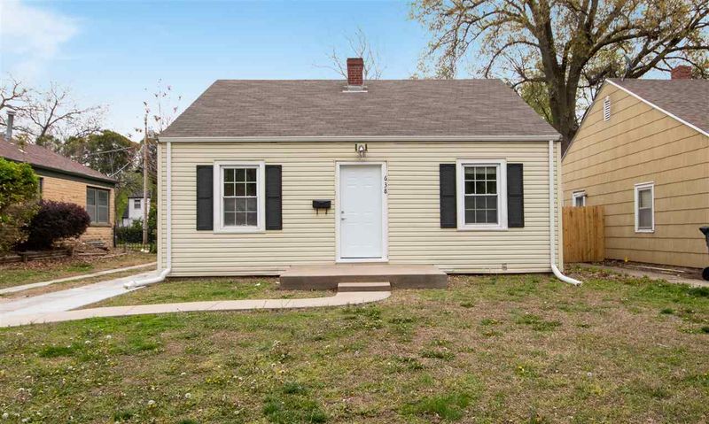 638 S Broadview Ave, Wichita, KS 67218