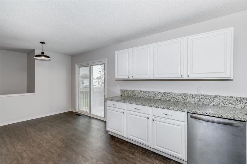321 E Central Ave, Andover, KS 67002