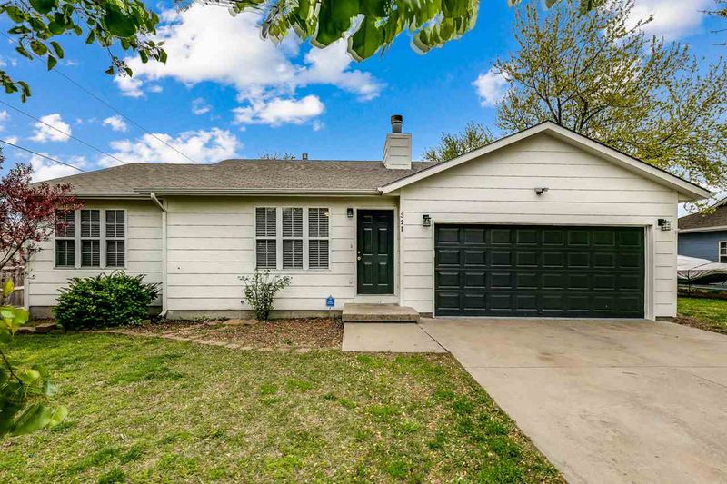 321 E Central Ave, Andover, KS 67002