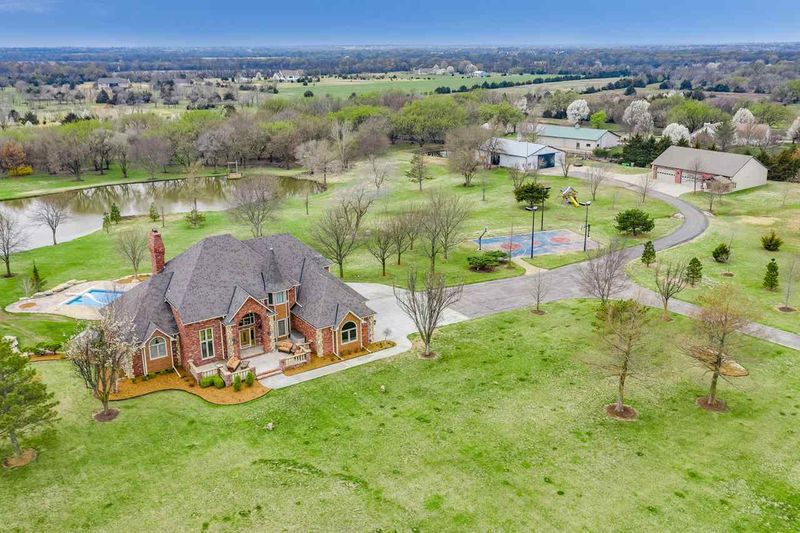 11101 E 71st St S, Derby, KS 67037