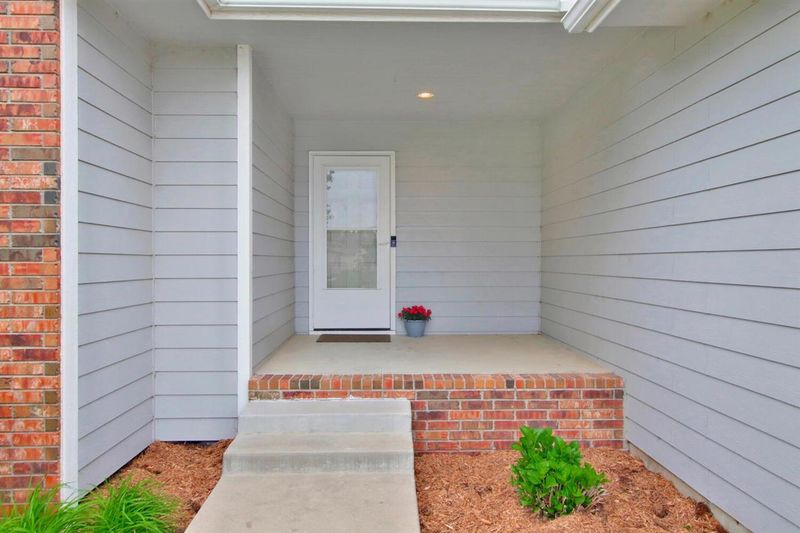 8306 W Thurman St, Wichita, KS 67212