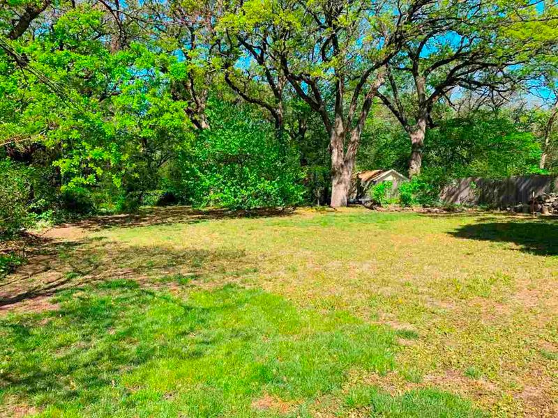301 S Brook Forest Rd, Derby, KS 67037