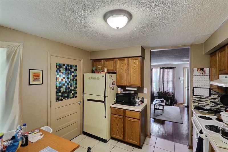1133 S Waverly Rd, Wichita, KS 67218