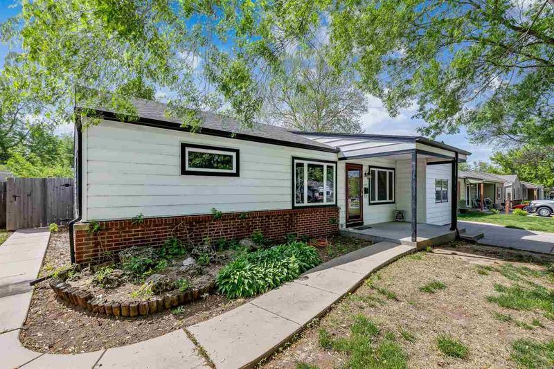 1045 N Kokomo Ave, Derby, KS 67037