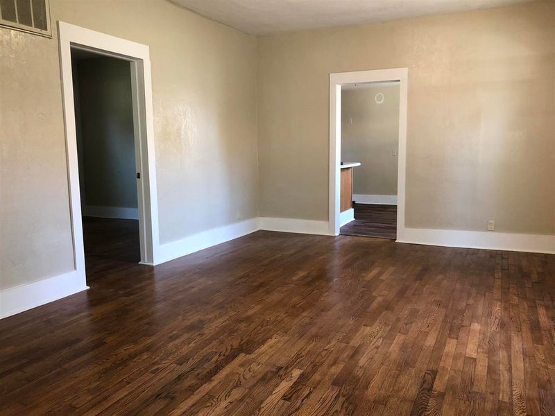 818 E Harvey, Wellington, KS 67152