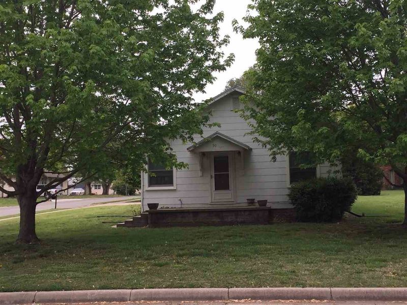 509 Fairview Ave, Newton, KS 67114
