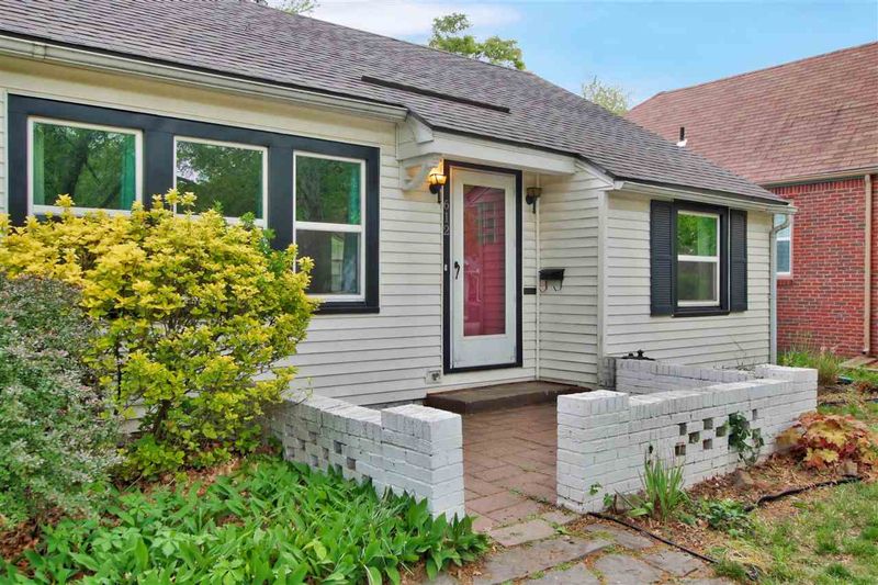 612 S Broadview, Wichita, KS 67218