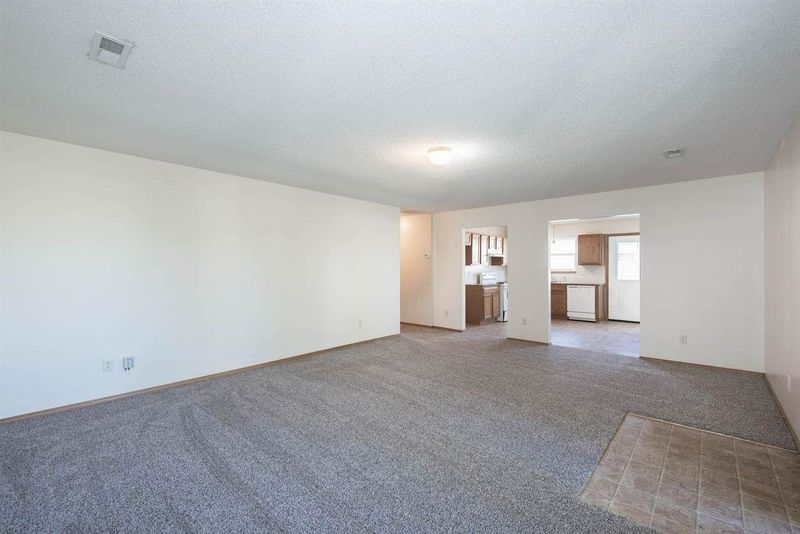 2538 E Conquest Ct, Wichita, KS 67219