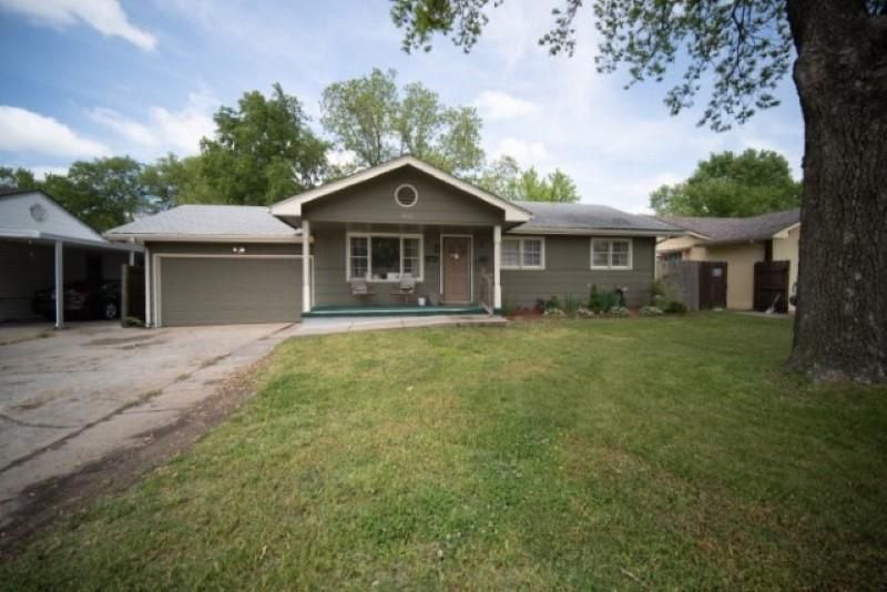 3026 E Dunham St, Wichita, KS 67216