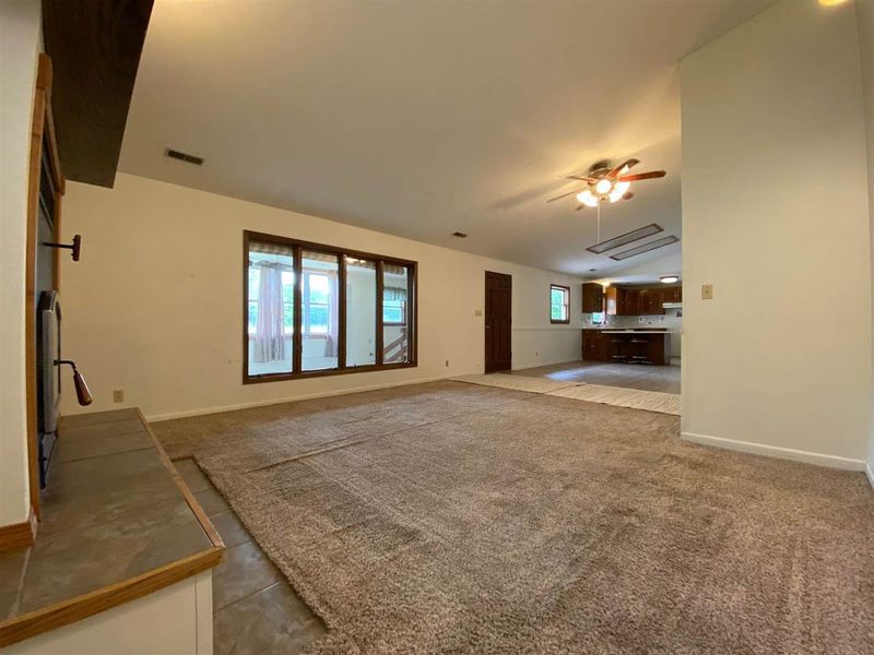 11057 140th Dr, Winfield, KS 67156