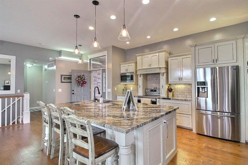 819 Sandwedge Ct, Andover, KS 67002