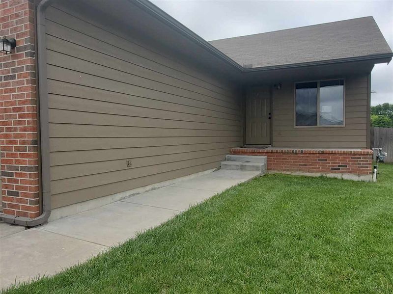 2525 E Evanston Cir, Park City, KS 67219