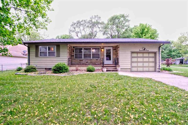 1205 Grove St, Newton, KS 67114