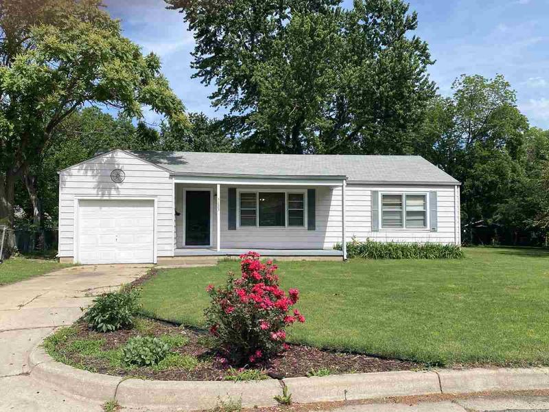 5123 E Blake Ct, Wichita, KS 67218