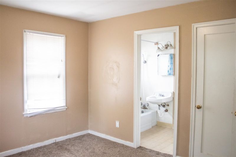 1202 E Clark St #1204 E Clark St, Wichita, KS 67211